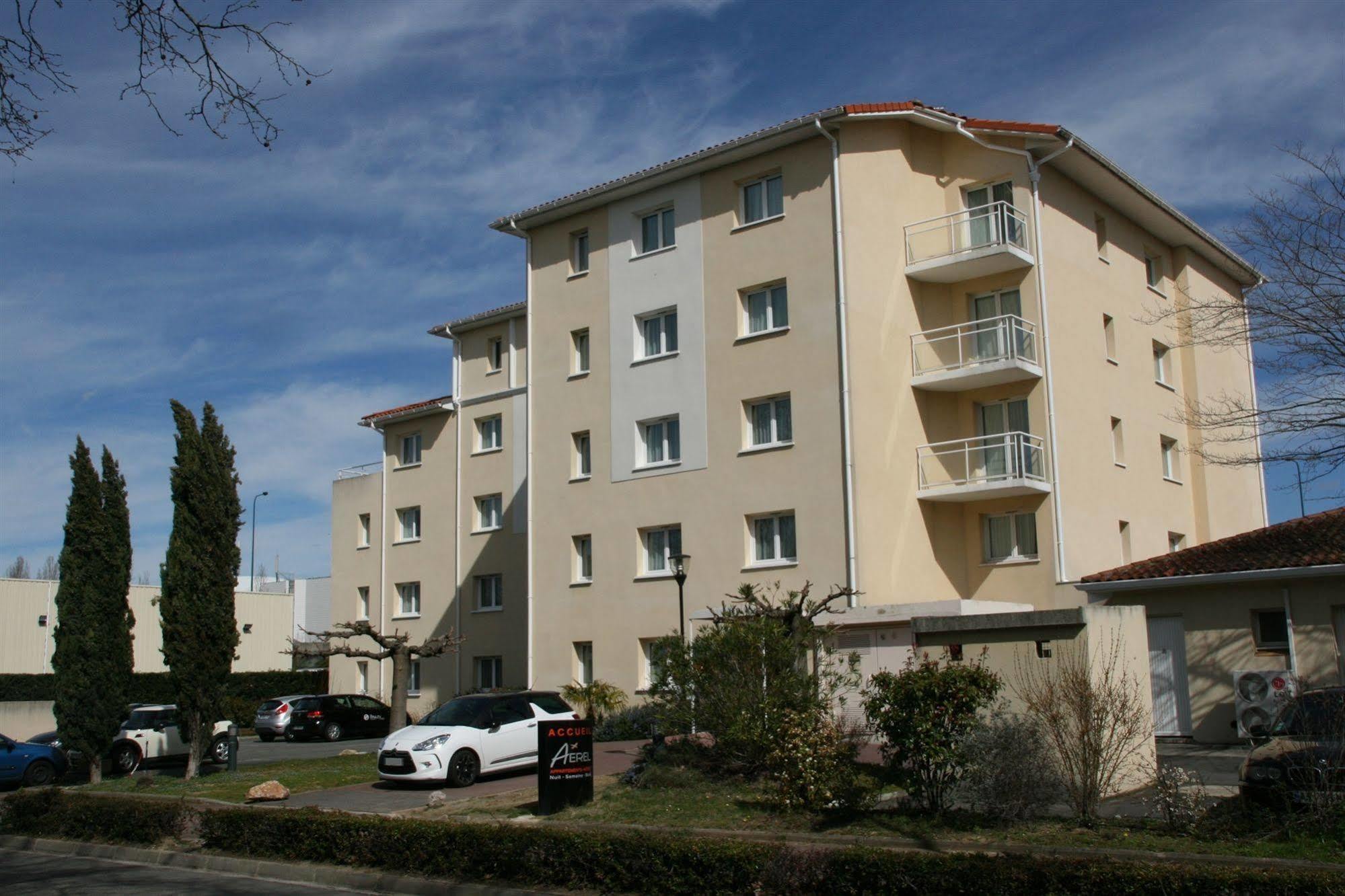 Aerel Hotel Aeroport Бланьяк Экстерьер фото