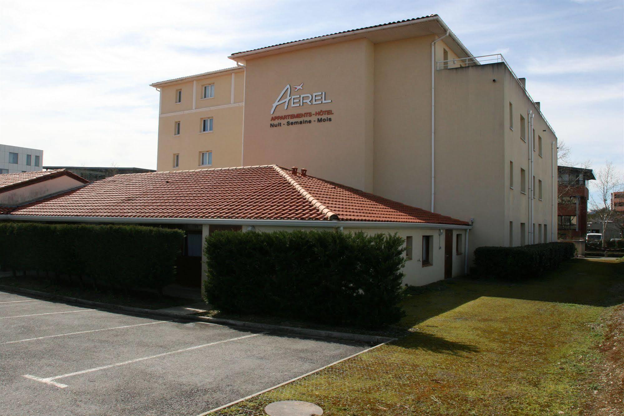 Aerel Hotel Aeroport Бланьяк Экстерьер фото