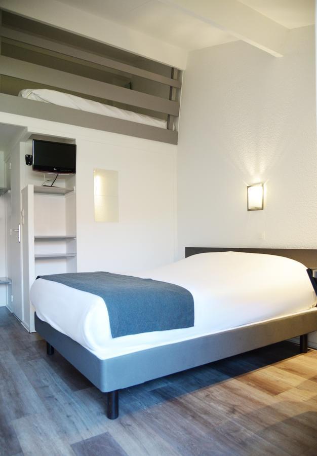 Aerel Hotel Aeroport Бланьяк Экстерьер фото